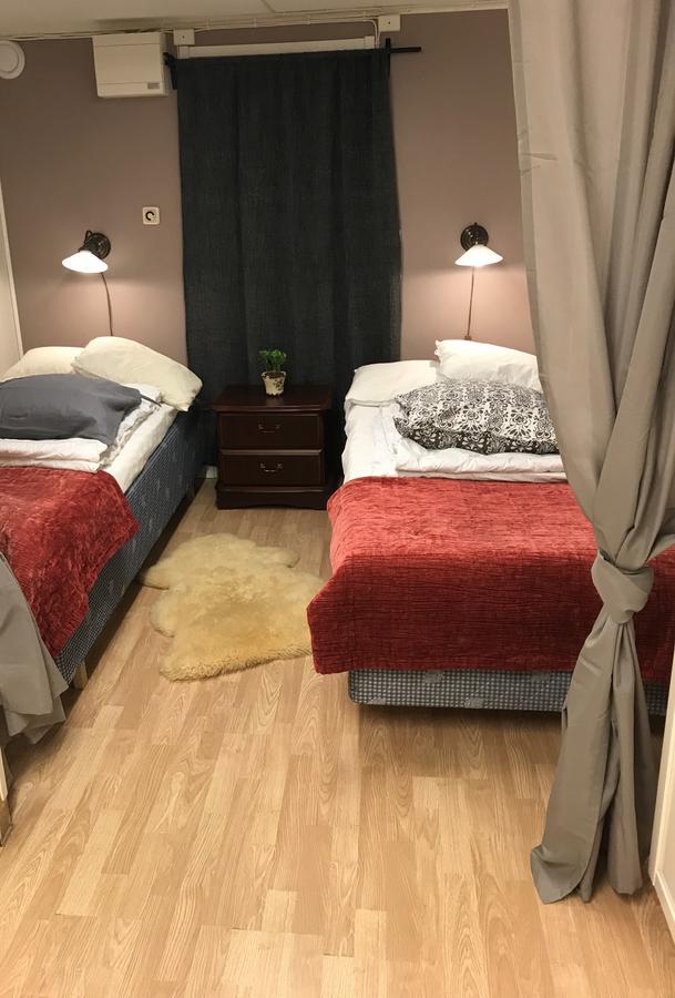 Vallby Farm Camp 厄勒布鲁 外观 照片